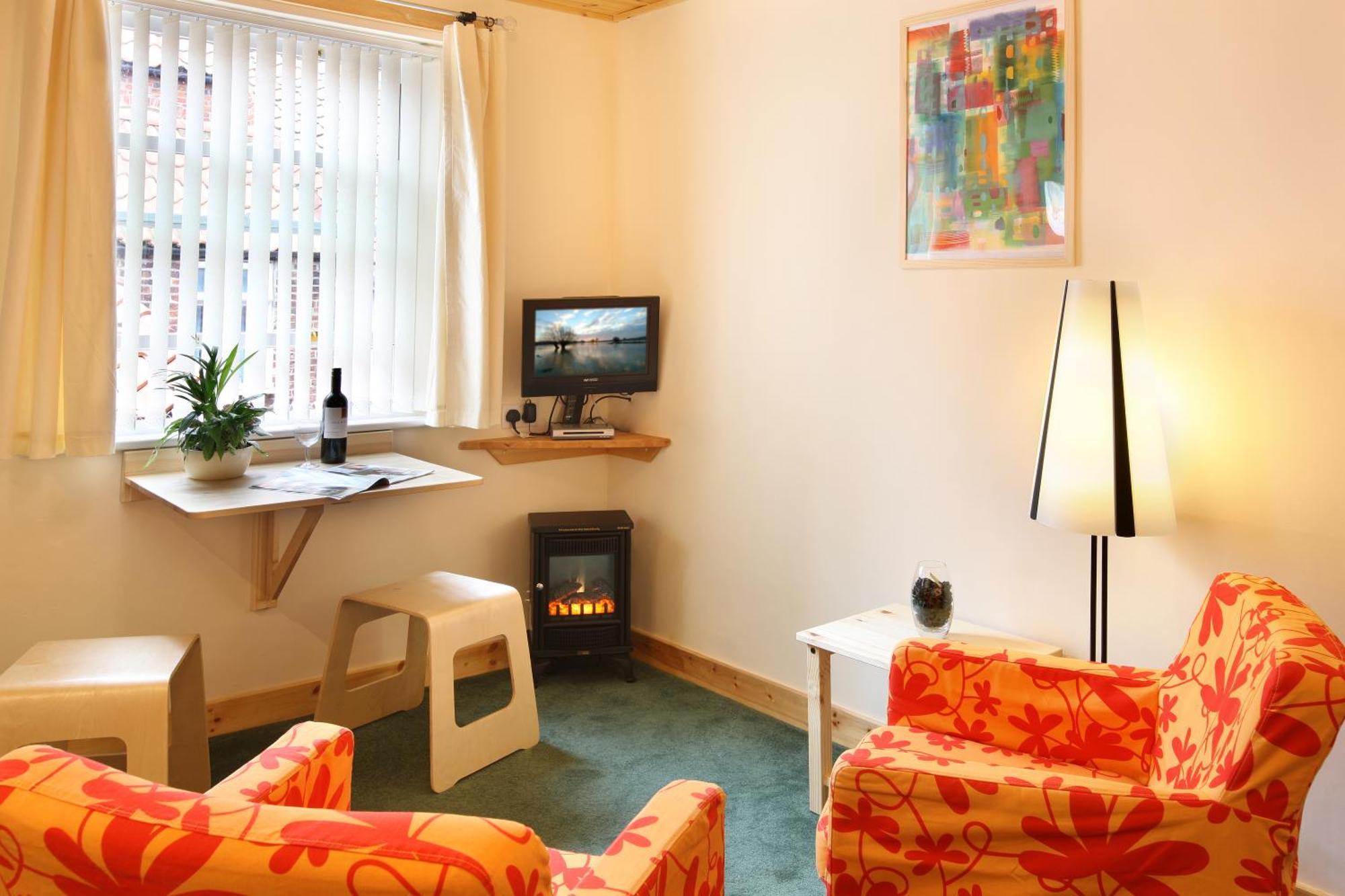 Discovery Accommodation Уитби Экстерьер фото
