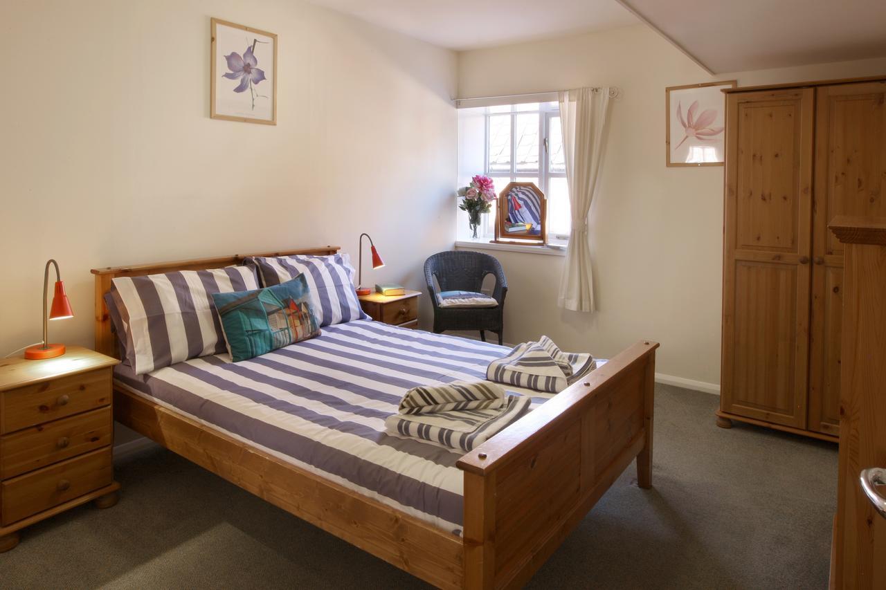 Discovery Accommodation Уитби Экстерьер фото
